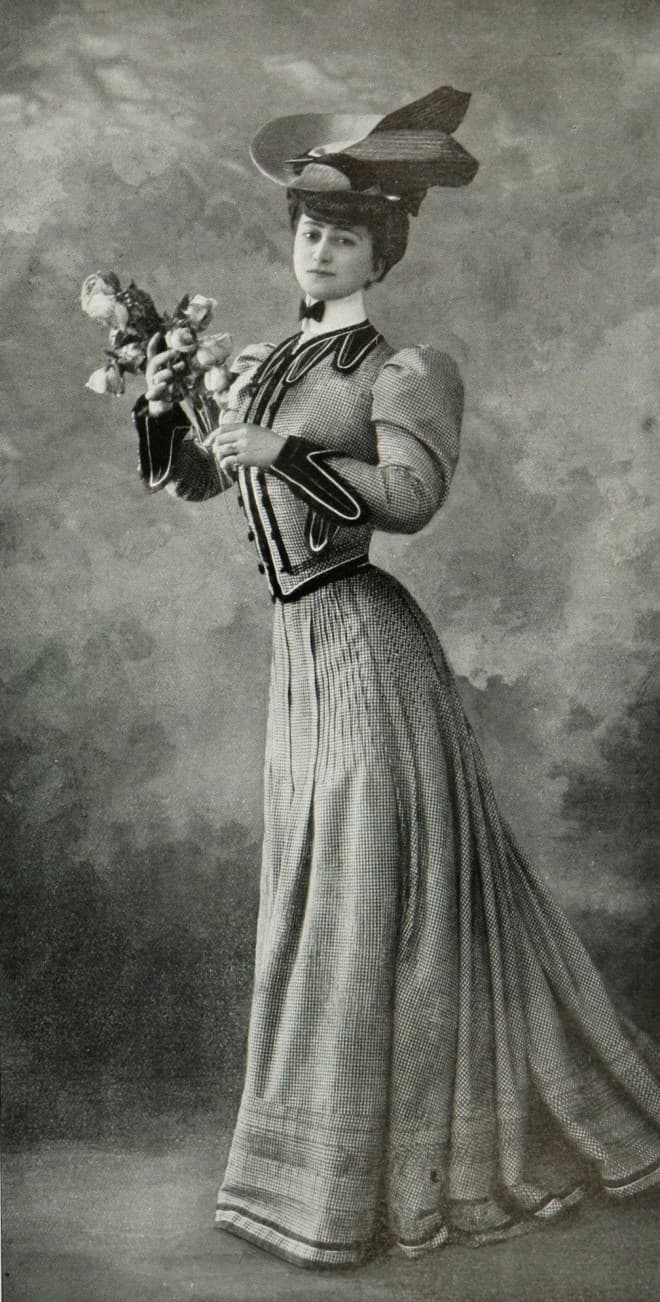 Cappotto e gonna su misura, 1905